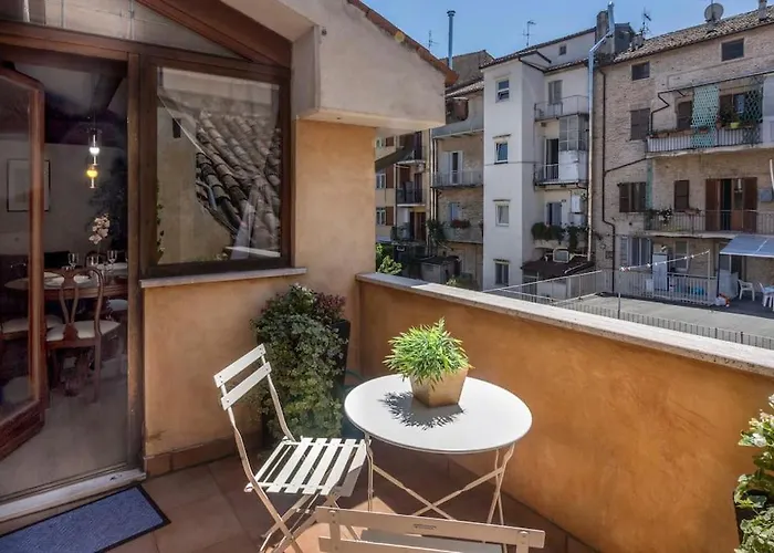 Casa Tosca Con Balcone Vicino Parcheggio